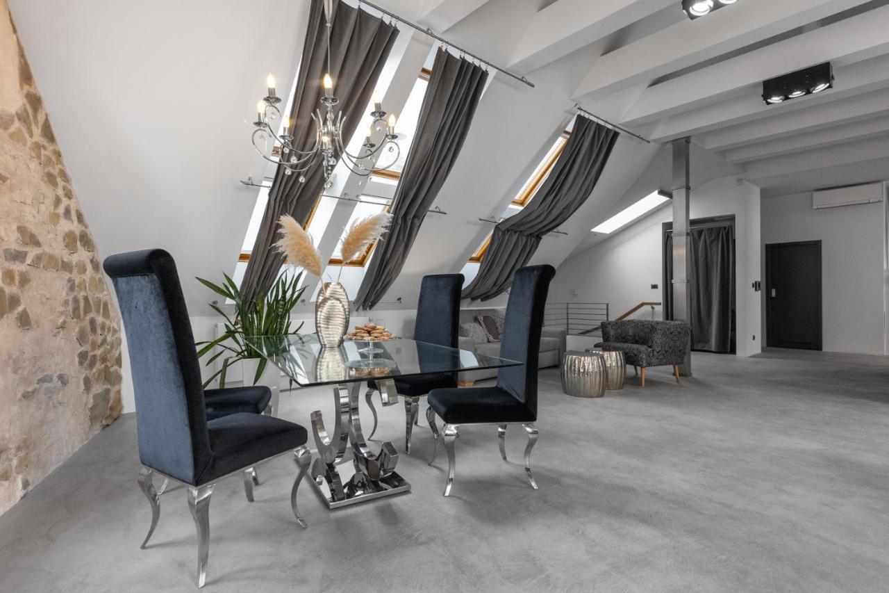 Coco Chanel Boutique Apartment Brno Dış mekan fotoğraf